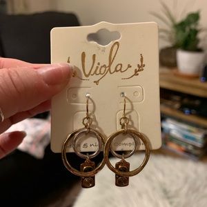Jewelry - NWT dainty mixed metal earrings Jewelry - NWT dainty mixed metal earrings